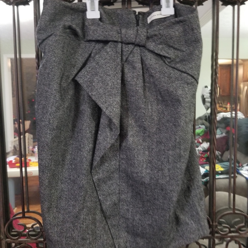 Bow detail skirt